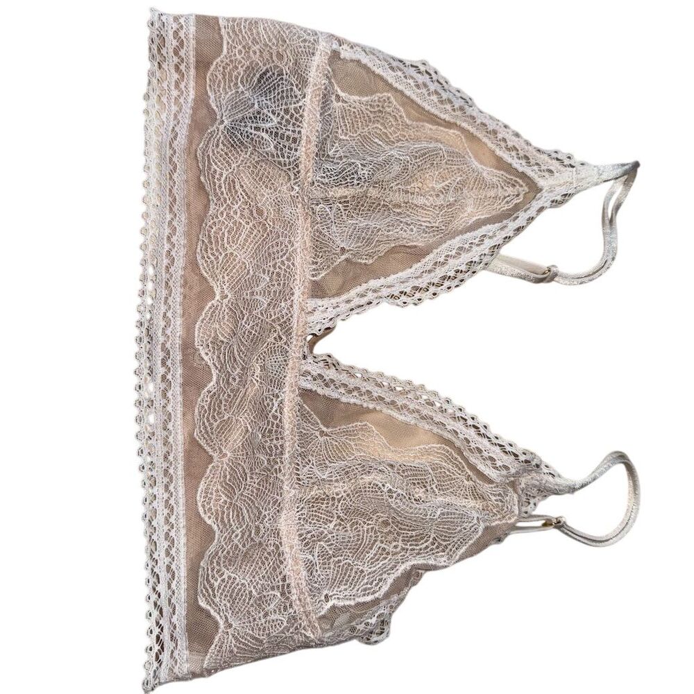 Victoria's Secret Very Sexy Lace Bralette XS Beige‎ Wireless Bra